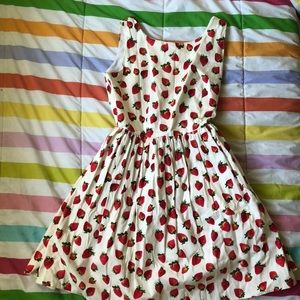 Bonnechance Strawberry Dress